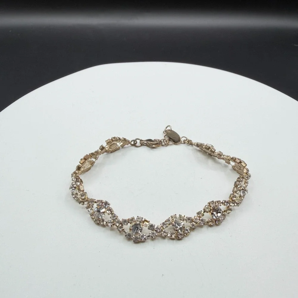 N/A sparkling clear
